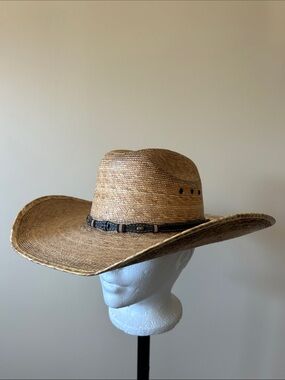 Cavender’s Cowboy Hat, Tan, size 6 3/4
